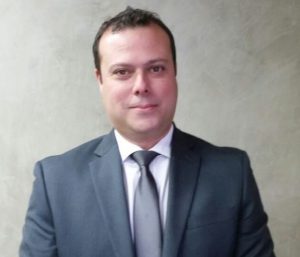 O argumento para afastar o ISS da base de cálculo do PIS/COFINS é idêntico ao do ICMS ", comenta Bartolomeu. 